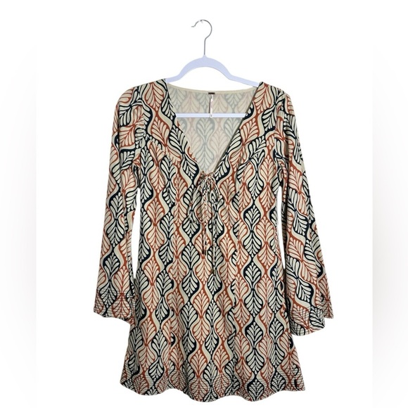 Free People | Gia Shift Mini Dress | Size XS | Boho Mini Dress | Bell Sleeves - Picture 2 of 7